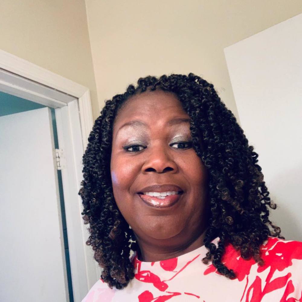 Meet your Posher, Priscilla